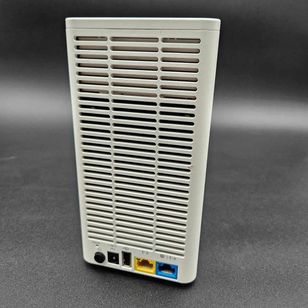Google Fiber Extender Technicolor GFEX310 (No Power Adapter) Tested Working - Picture 4 of 5